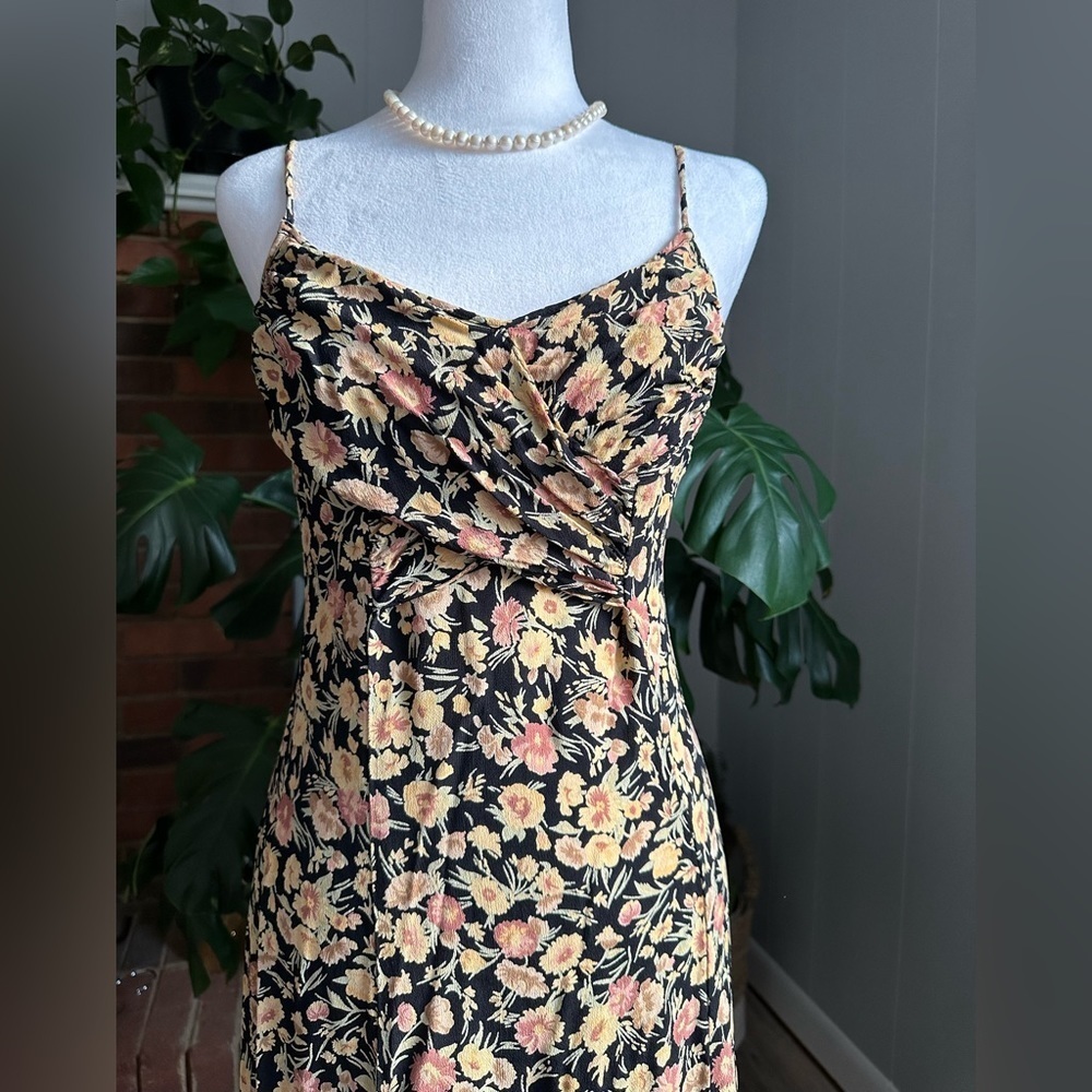 🛍️Cynthia Rowley gorgeous floral dress excellent condition.